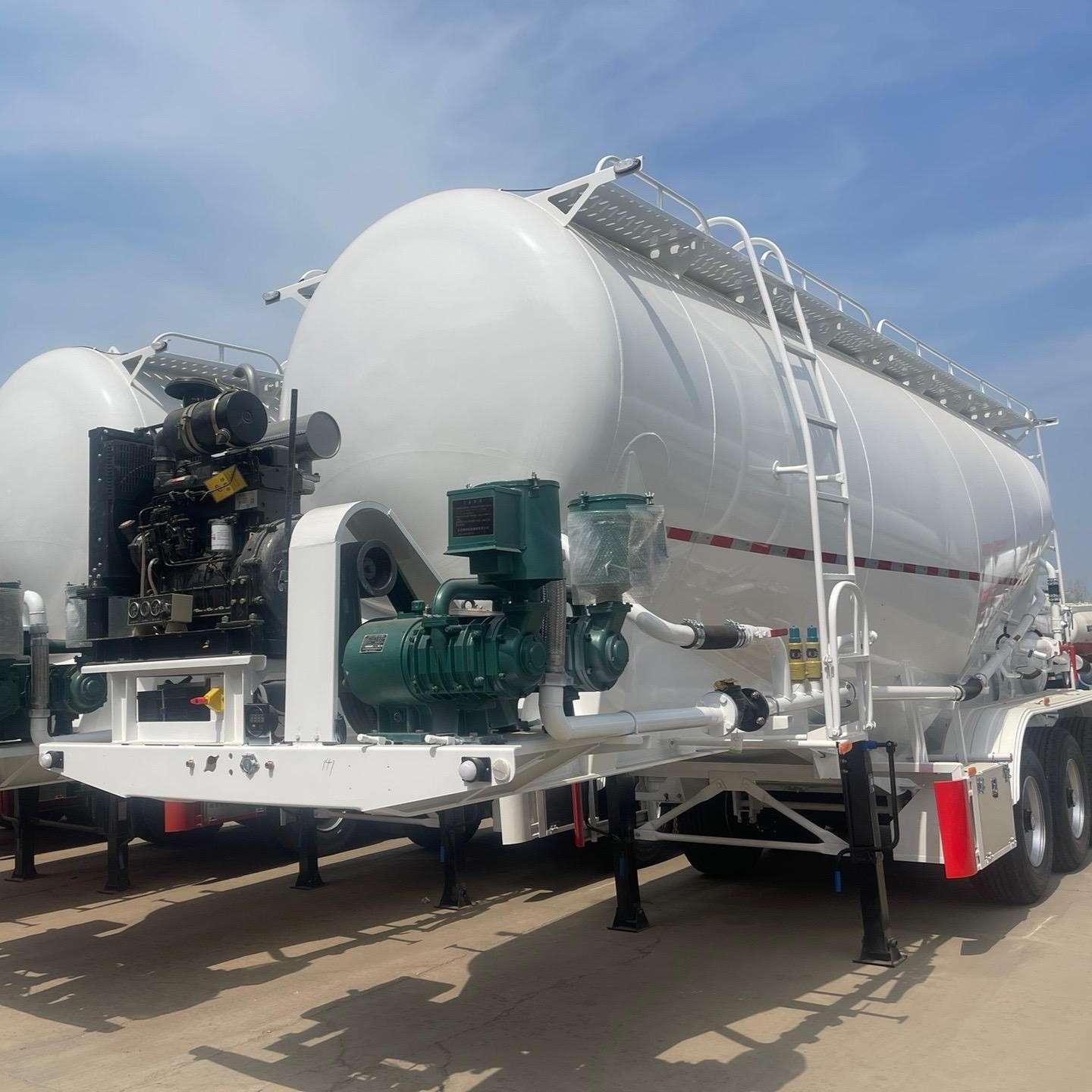Powder tanker semi-trailer under final inspection before export