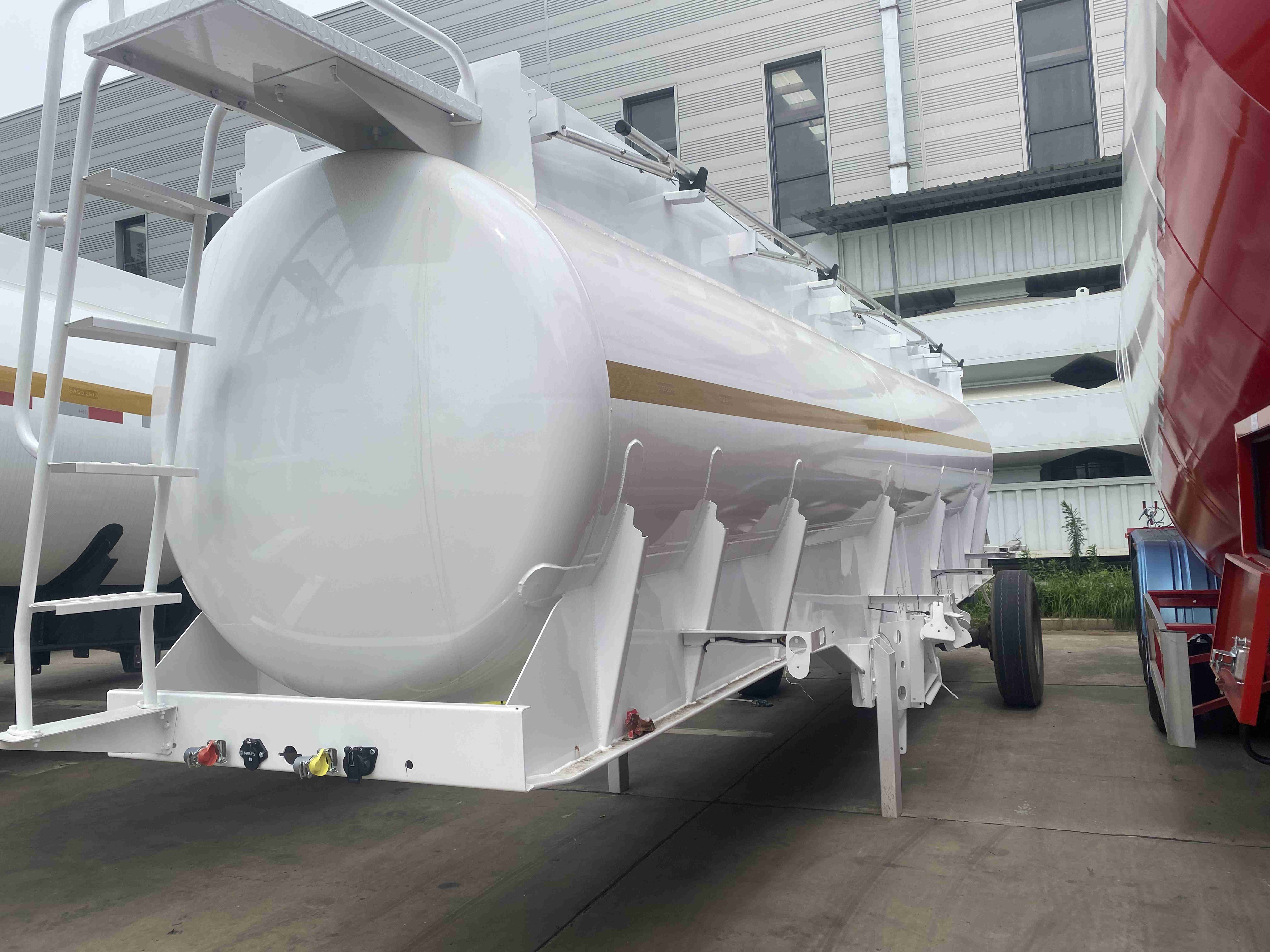 Chemical Tanker Trailer
