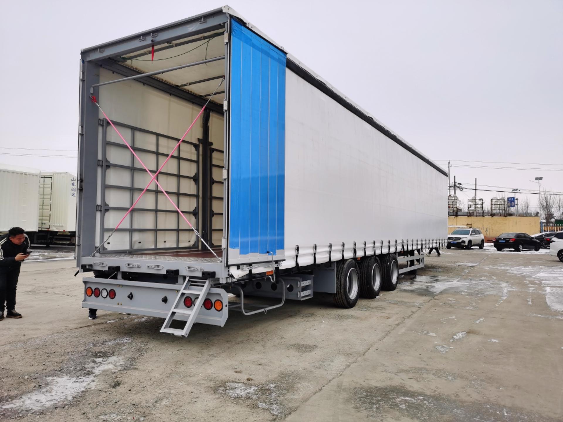 Curtain Side Trailer